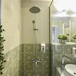 Comfortable 1br With Balcony In Downtown Appartamento
