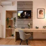 Comfortable 1br With Balcony In Downtown * Bucarest