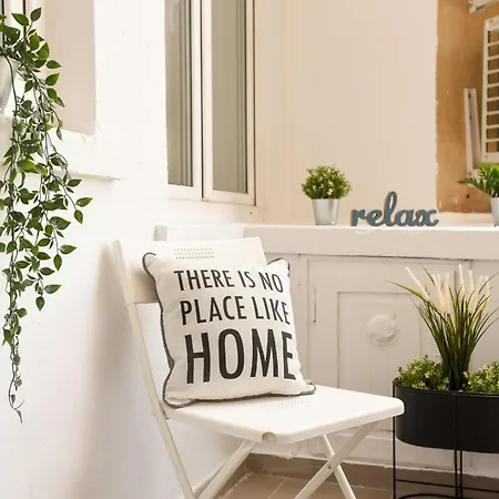 Apartment Comfortable 1br With Balcony In Downtown *