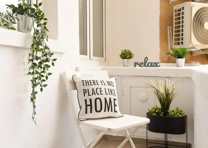 Apartment Comfortable 1br With Balcony In Downtown *