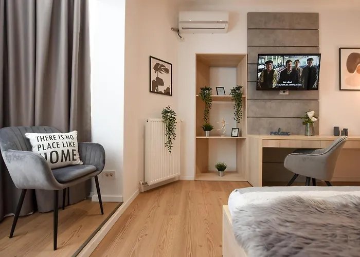 Apartment Comfortable 1br With Balcony In Downtown Bucharest