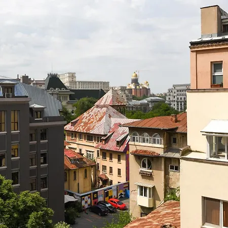 Comfortable 1br With Balcony In Downtown Bükreş